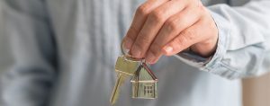 Locataire et bail d'habitation : Peut-on payer un an de loyer à l'avance ?